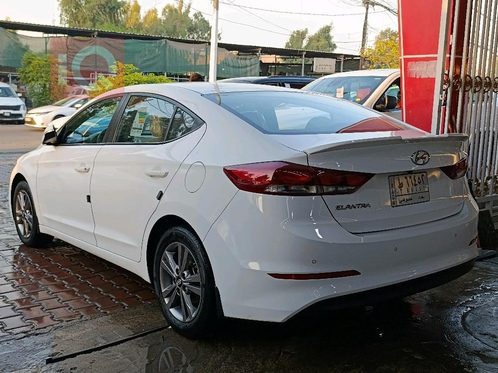 هیوندای ئەلەنترا